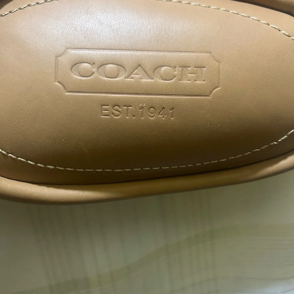 Coach Saddle Tan Leather Shoulder Bag with Tag - Picture 2 of 9